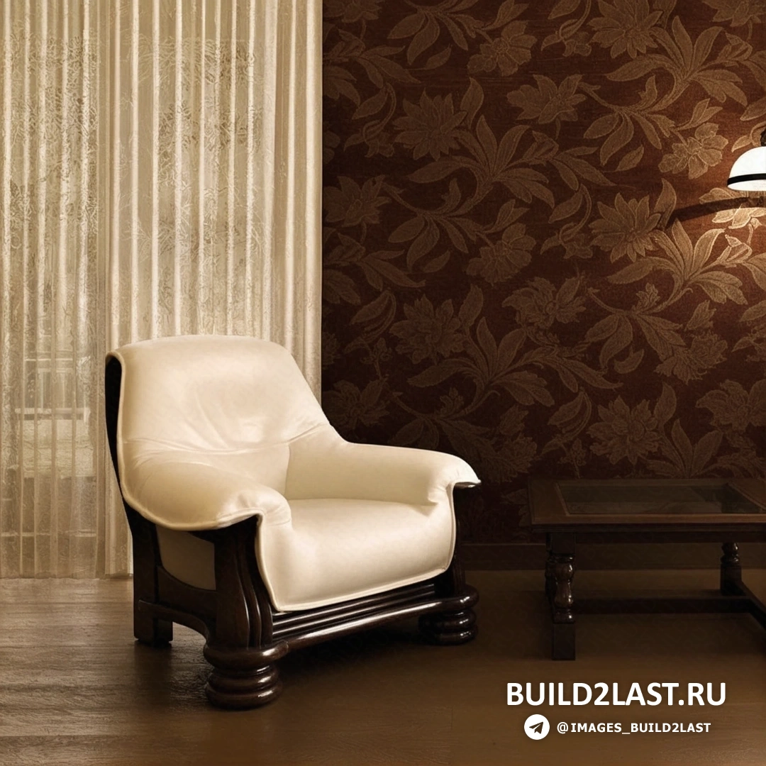 Гостиная в светлых тонах с деревянным ламинатом и декоративными подушками на диване.